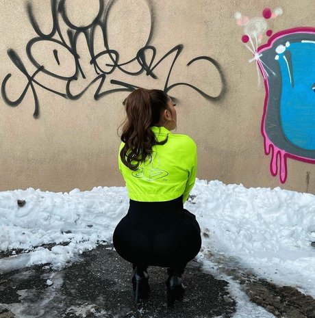 Kimberly Nguyen star du porno exclusive images