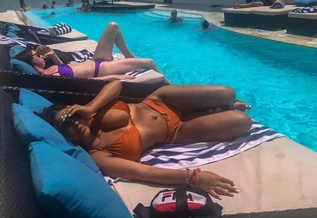 Almog Bismuth étoile adulte des photos