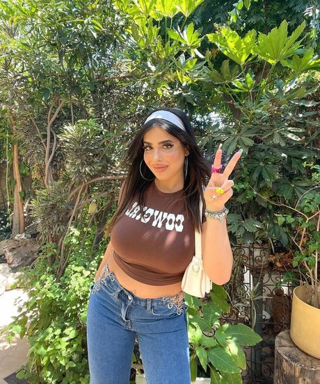 Almog Bismuth star du porno belle archive