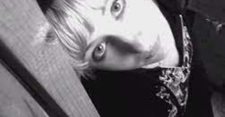 Asiagoespro actrice nue galeries