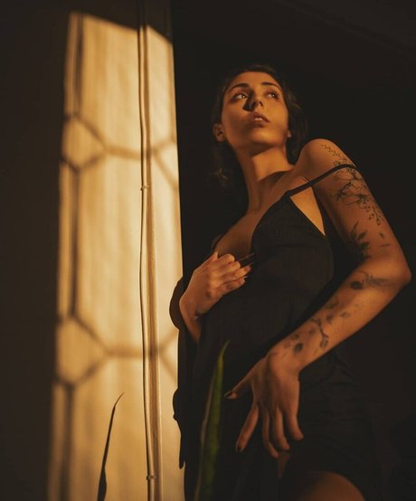 _naissance étoile chaude images