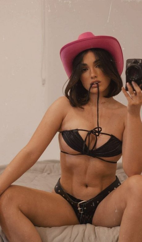 Marimax nus de stars du porno des photos