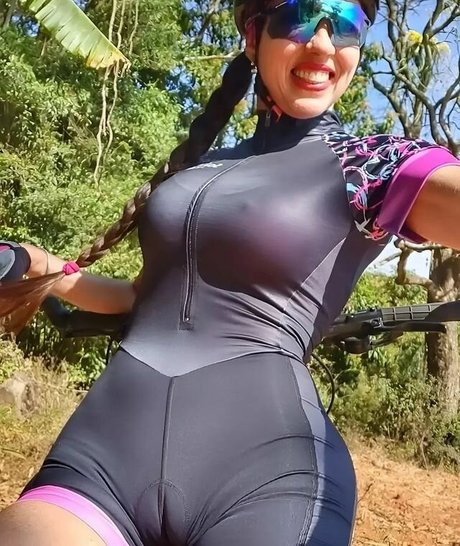 Pytykely art modèle galeries