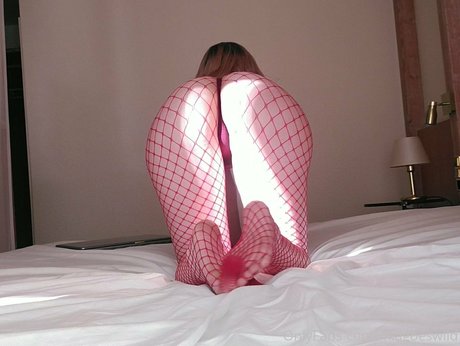 miagoeswild actrice adulte collection