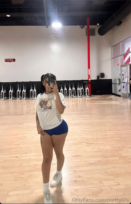 Prettylillu modèle adulte collection