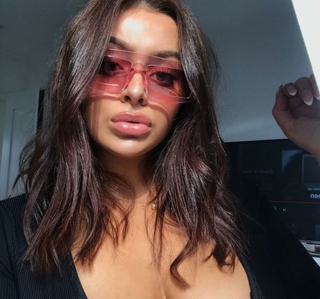 Eleanor Evans actrice nue photos