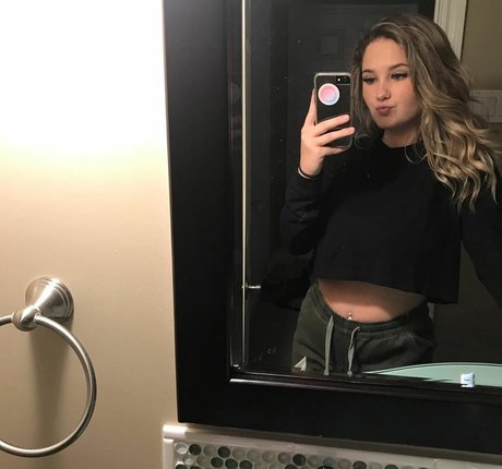 Paige F xxx star du porno img