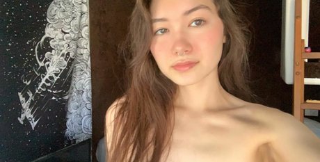 xnekomi modèle exclusif photos