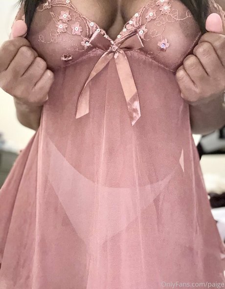 Paige Chappel top star collection