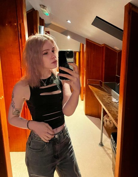 Pinkguno star du porno galeries