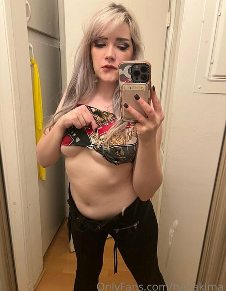 Hanakima modèle pornographique images