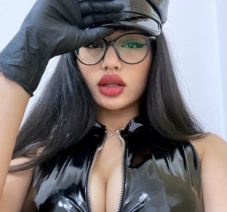 LarissaXmd joli modèle photo