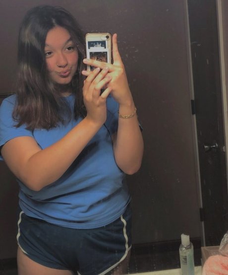 énorme gode onlyfans chaud belle archive