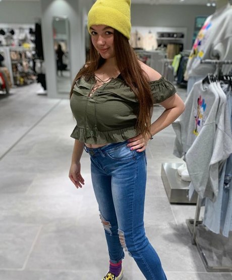 Shayla Ceccardi star du porno gratuit galerie