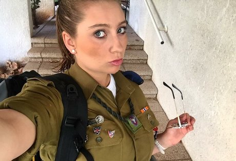 Shachar Alkoser sexe star collection