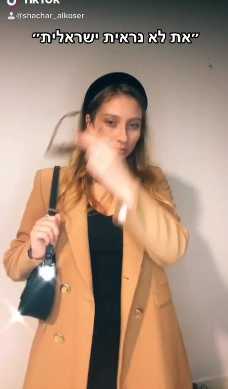 twink poilu onlyfans assez érotique photo