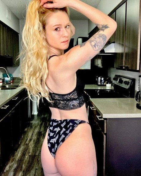 Sabine Oats étoile exclusive des photos