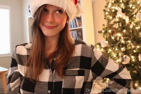 Faeryfawnxx modèle artistique images