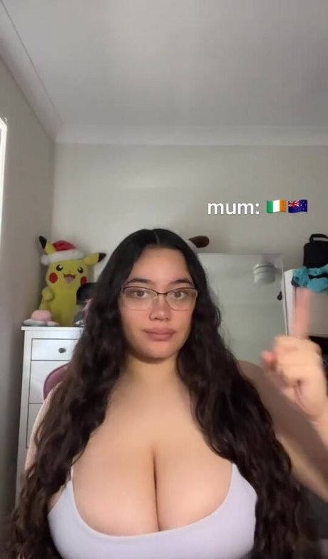 jolie ébène onlyfans xxx haut img