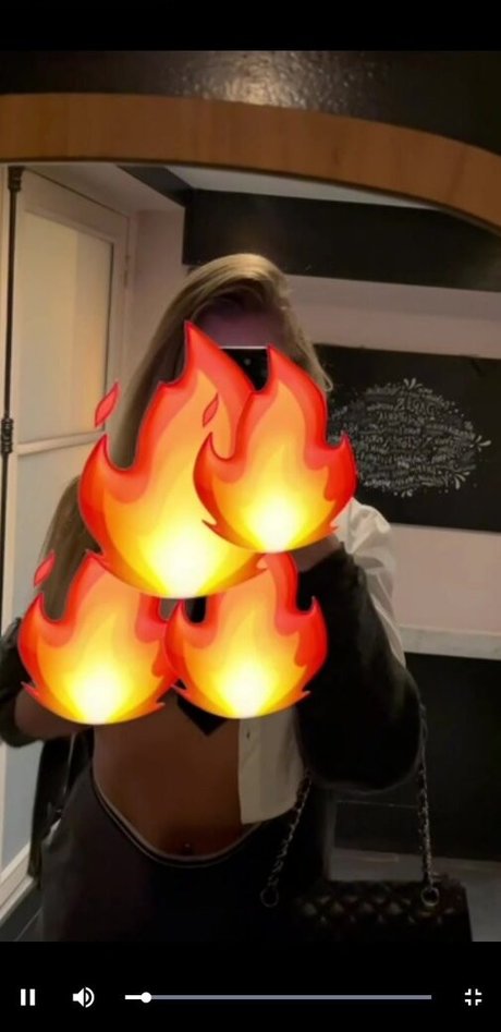 Yoly Lpda9 star du porno adulte collection