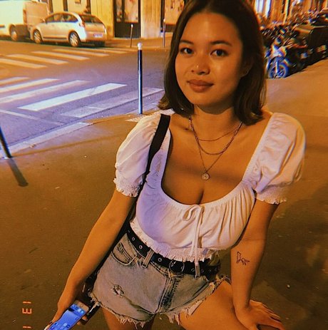 asiatique gratuit onlyfans belle exclusivité collection