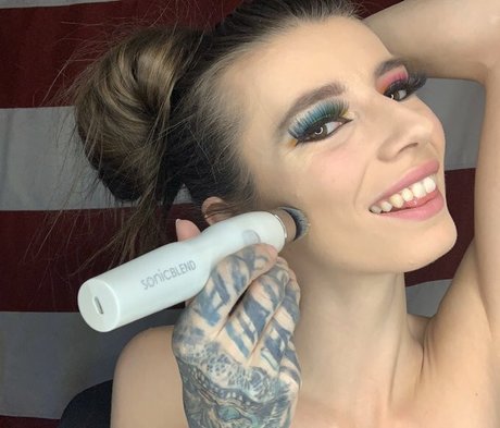 Krystal Ann modèle chaud photo