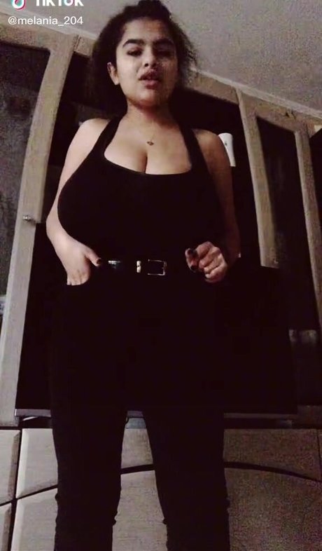 Melannia star du porno img