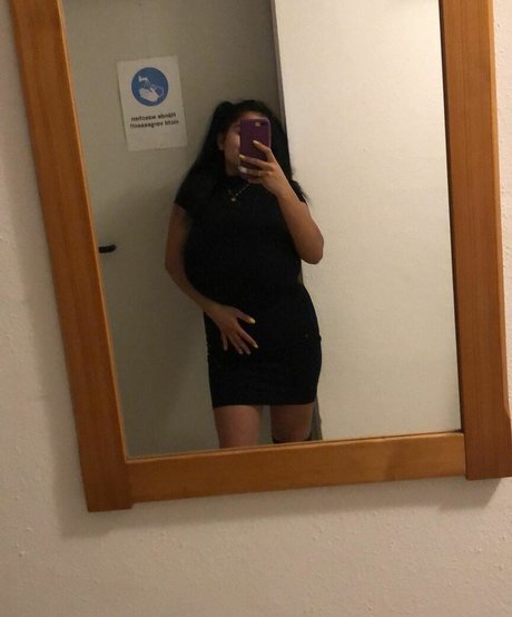 Melannia actrice pornographique img