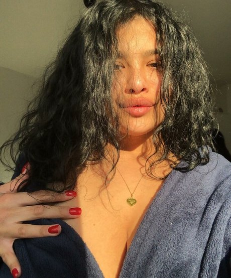 Melannia joli modèle galerie