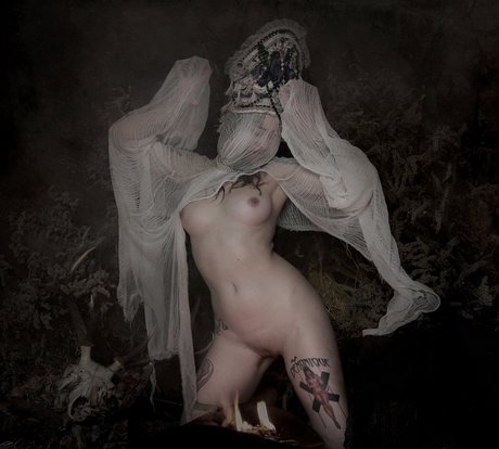 Little Luci actrice porno img