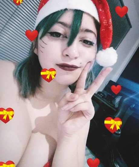 Cybernikita actrice nue des photos