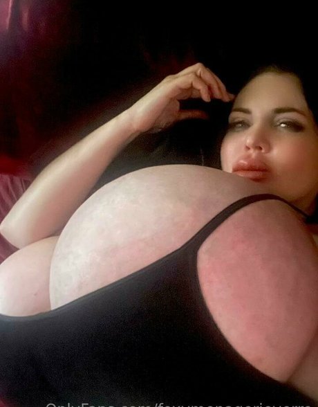 Foxy Menagerie Verre star du porno chaud des photos