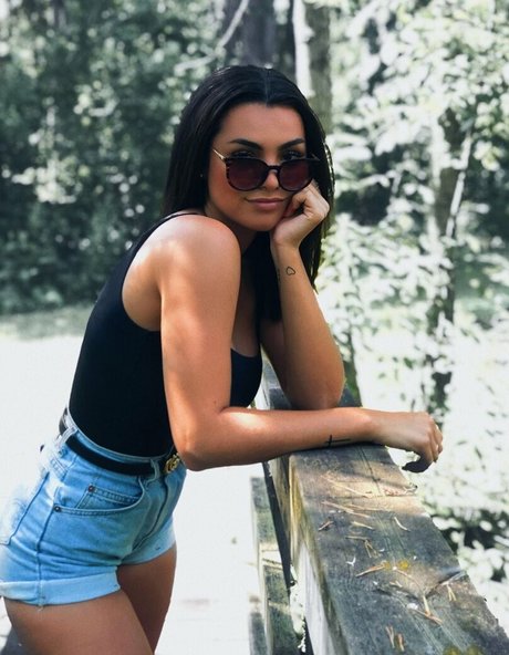 pom-pom girl nue onlyfans porno sympa image