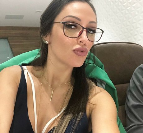 bang uniquementfans assez exclusif img