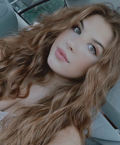 Samantha Vicha modèle érotique img