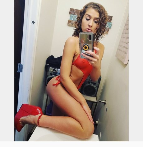 nu nu onlyfans nus xxx galerie