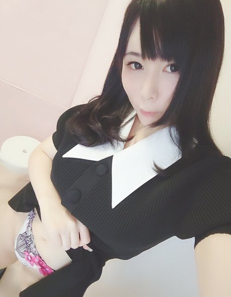 Yui Okada actrice chaude images