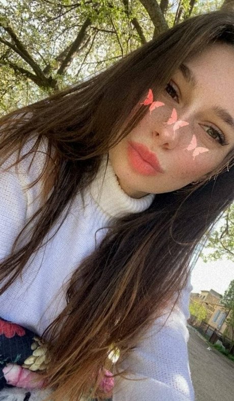 Darina Rey nus étoiles photo