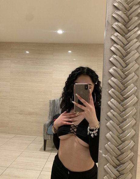 dreafcknlicious modèle nu image