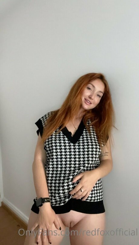 redfoxofficial haut modèle des photos