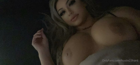 Hustle23hard star du porno hd des photos