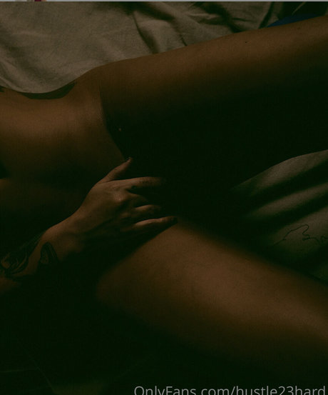 Hustle23hard actrice hd galeries