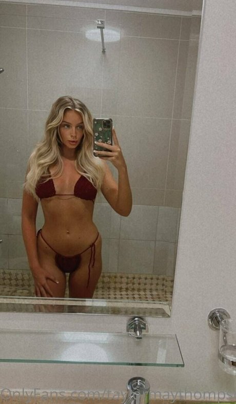 blonde aux gros seins onlyfans nus de haute qualité galerie