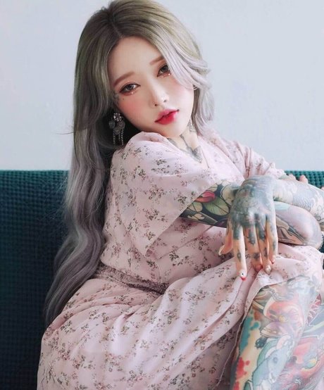 Yoko étoile de l'art galeries