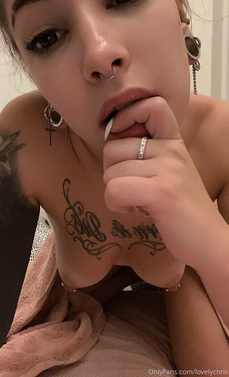 baisers lesbiens onlyfans beau pornographique img