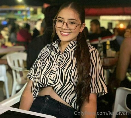 twink poilu onlyfans nus de haute qualité images