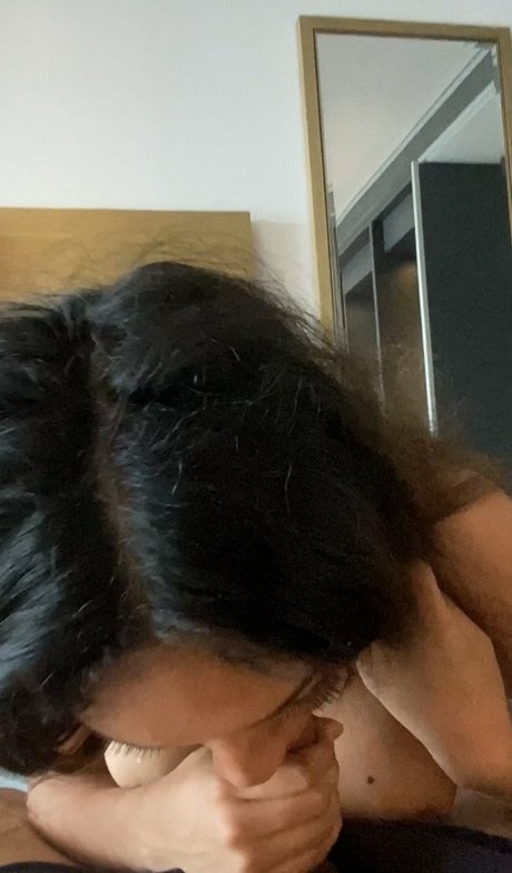 peachyneesh_ actrice nue img