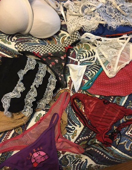 lingerie blanche onlyfans plutôt meilleur photos