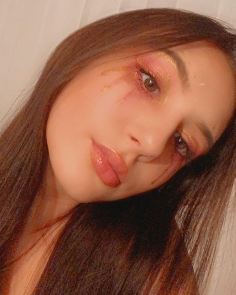 Amira Maroulis étoile sympa photos