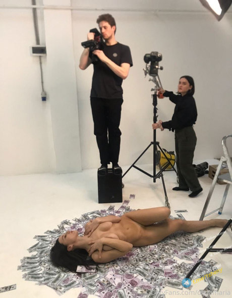 Maria Yurko star érotique collection